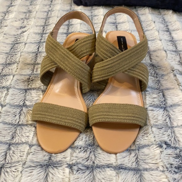 Steve Madden Heels - Picture 4 of 9